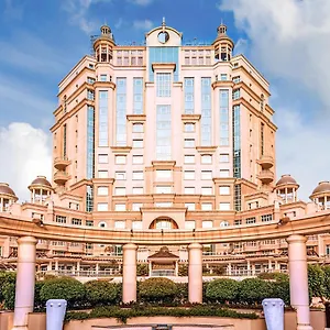 Swissotel Al Murooj Hotell Dubai